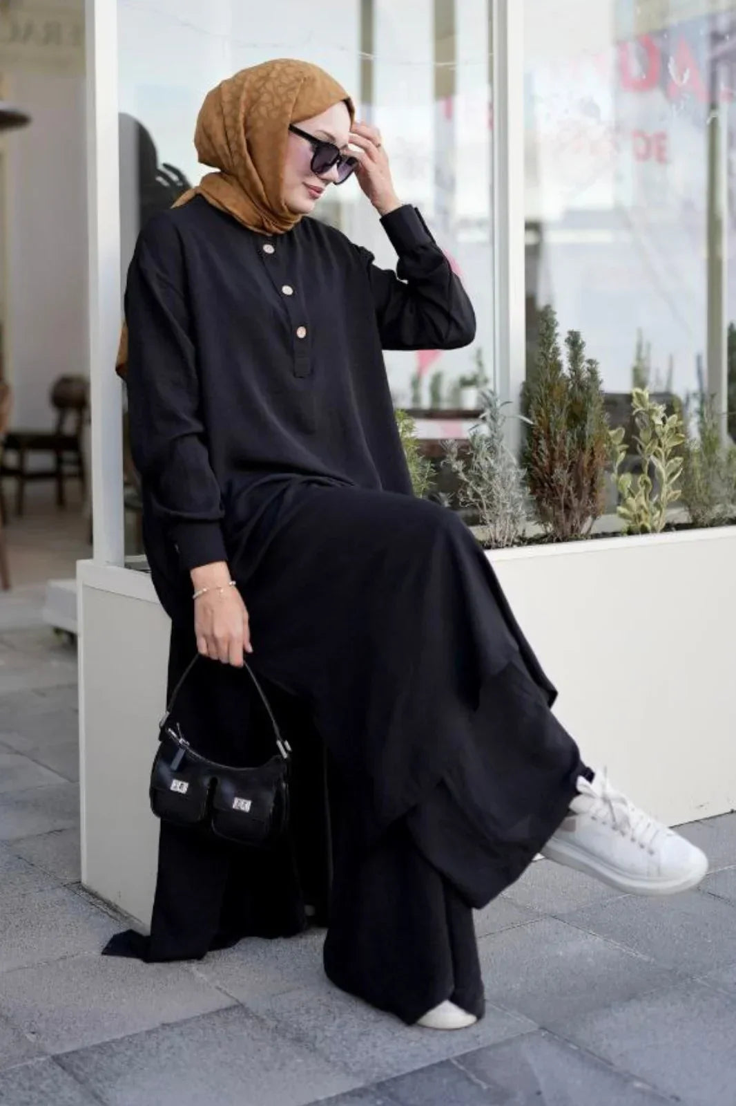 Elegent Black Abaya Travel Suit Turkista